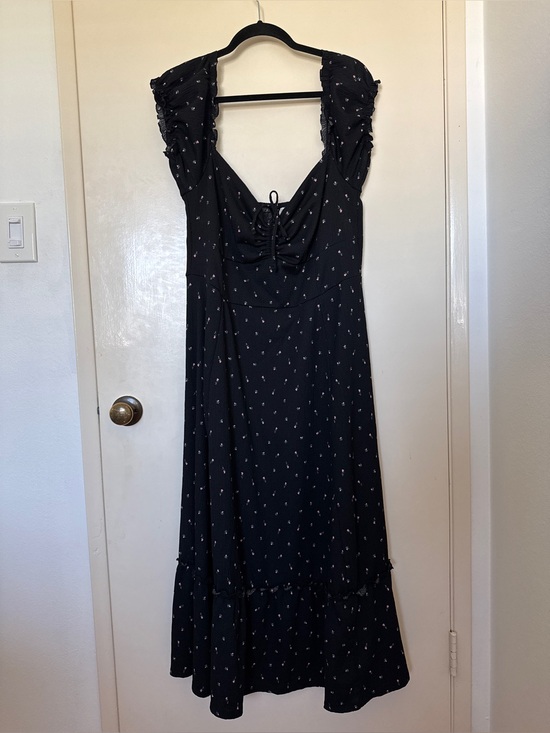 Divided Dresses & Skirts - H&M DIVIDED womens textured Maxi Dress with Tiny Floral print in black size XL
